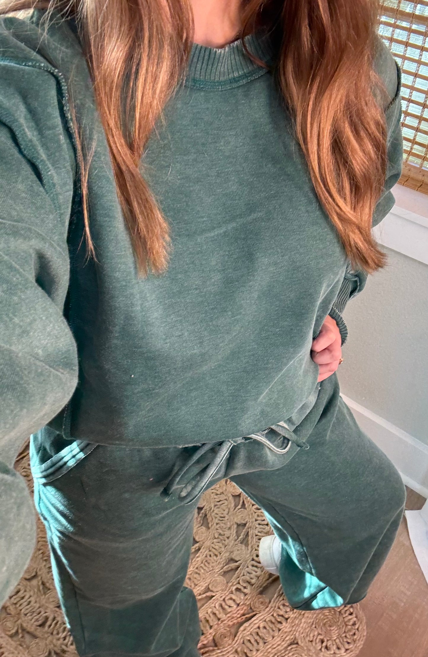 EXPOSED WILLOW SWEATSHIRT