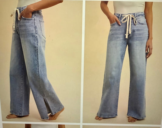 THE CHILL GIRL WIDE LEG JEANS